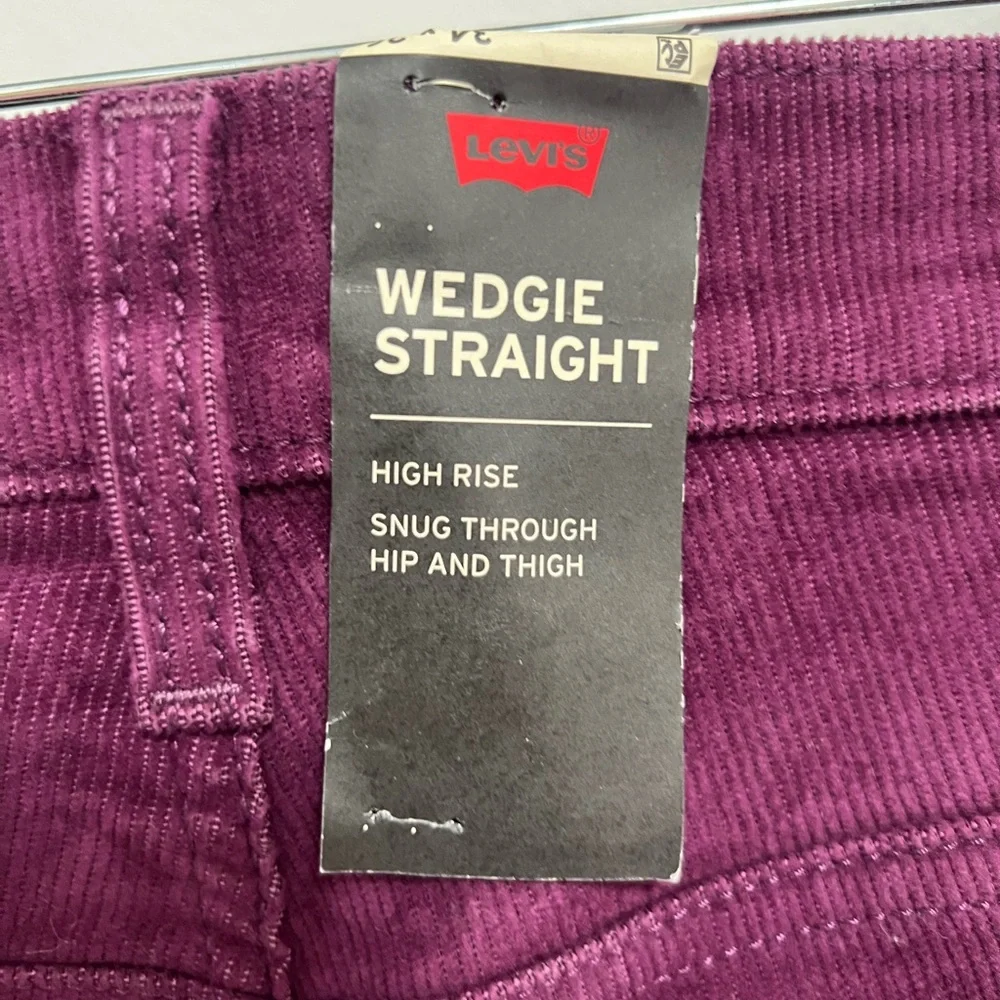 NWT LEVI’S Women Corduroy Burgundy Pants - Picture 5 of 12